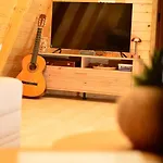 Apartment Wooden House Sapat Sela Podgorica