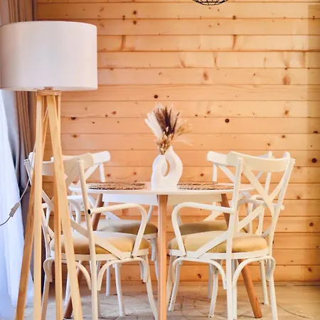 Wooden House Sapat Sela Apartman *