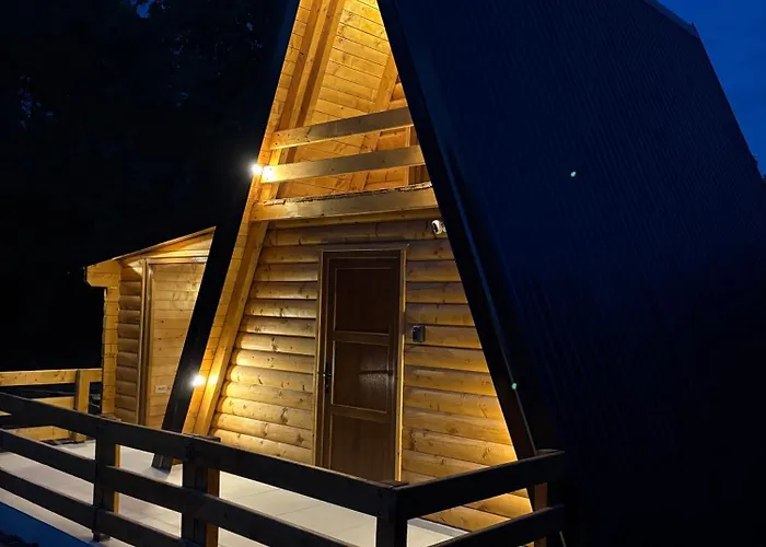 Wooden House Sapat Sela * 波德戈里察