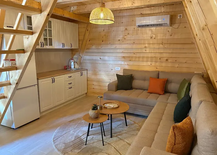 公寓 Wooden House Sapat Sela 波德戈里察